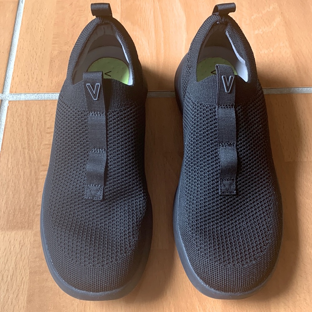 Vionic slip on sneakers